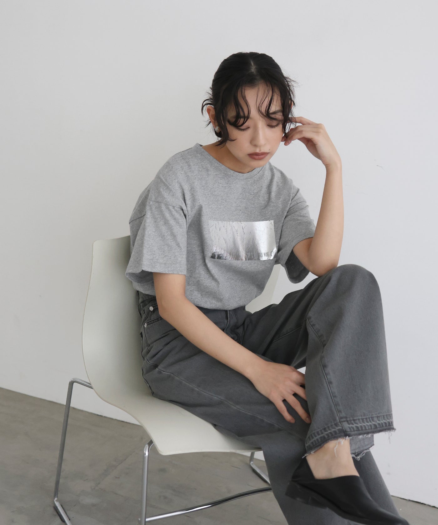 シルバーヴィンテージ箔プリントTシャツ – hellam