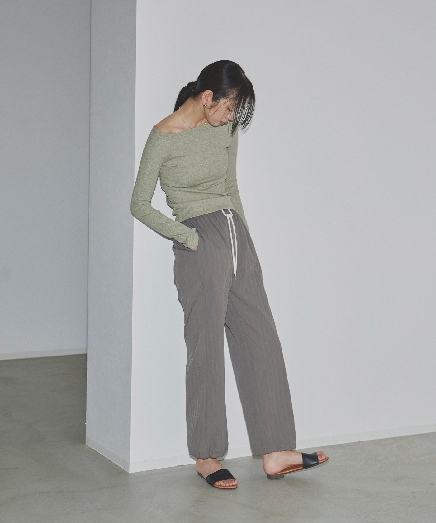 ラメ入りオフショルリブトップス – hellam