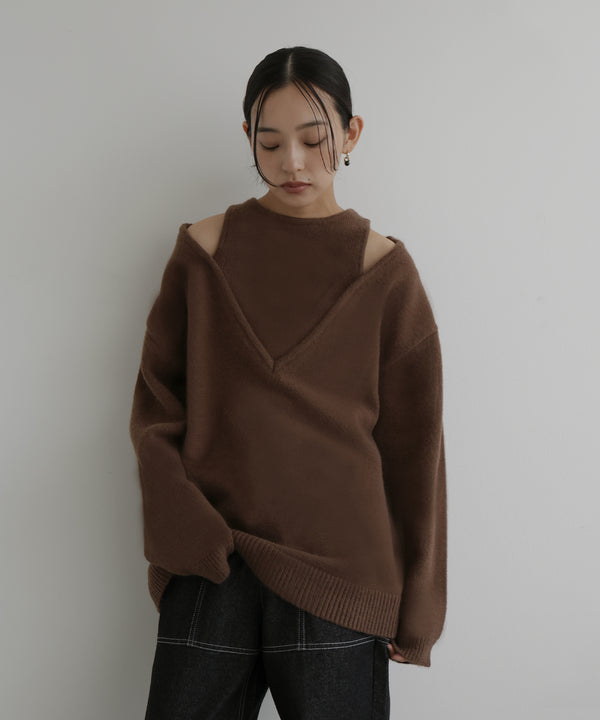 アンサンブル風Vネックニット