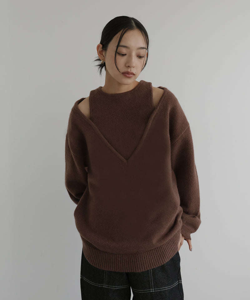 アンサンブル風Vネックニット