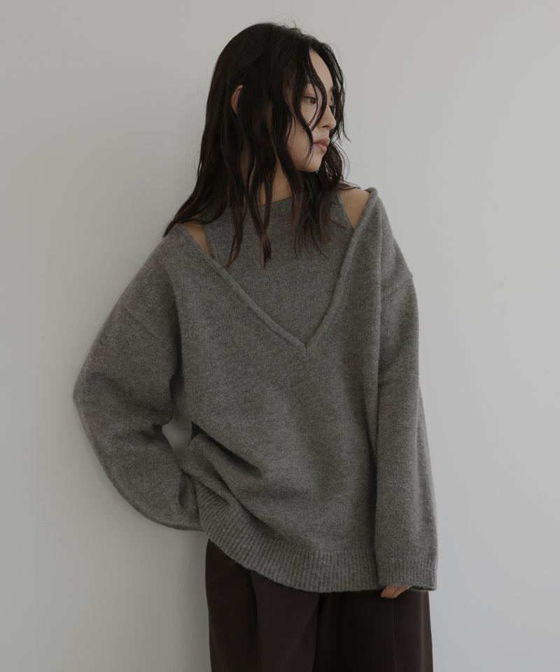 アンサンブル風Vネックニット