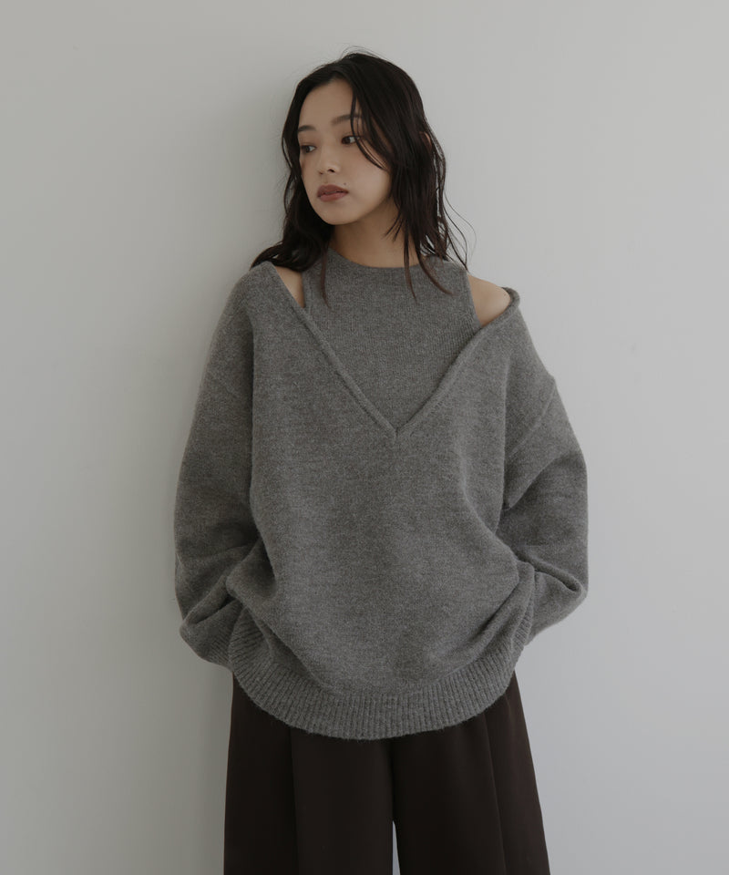 アンサンブル風Vネックニット