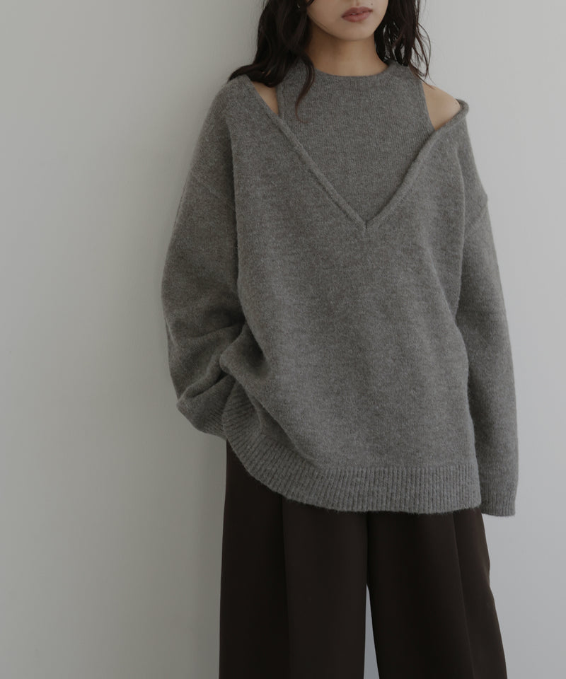 アンサンブル風Vネックニット