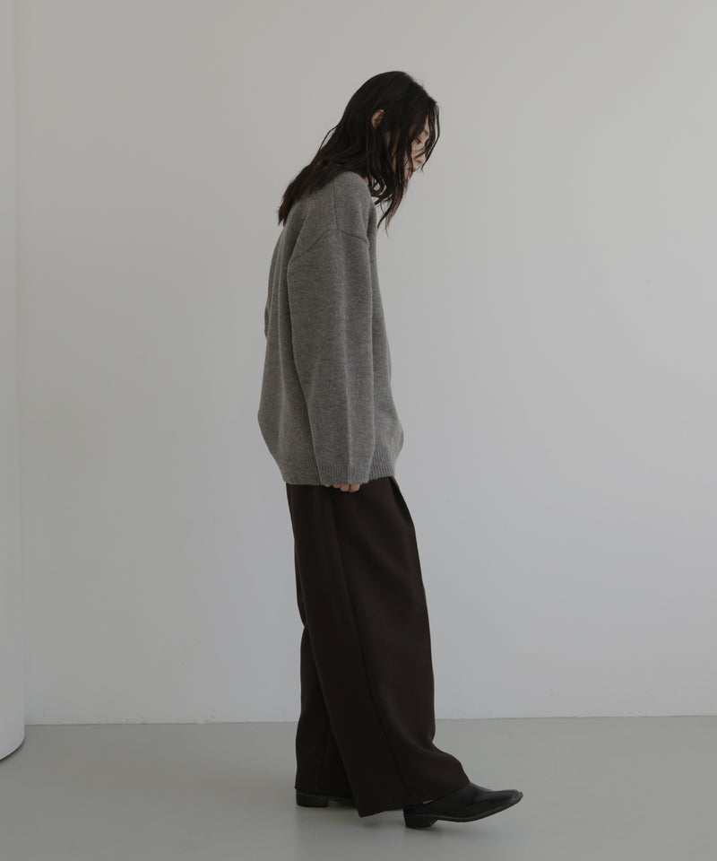 アンサンブル風Vネックニット