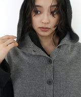 アルパカタッチフード付きニットケープ