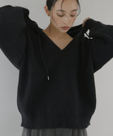 フード付きニットプルオーバー