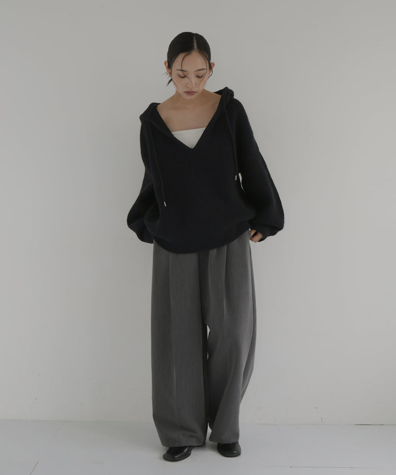 フード付きニットプルオーバー