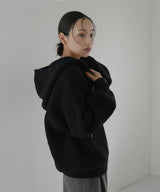 フード付きニットプルオーバー