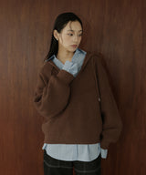 フード付きニットプルオーバー