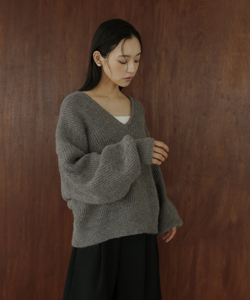 フード付きニットプルオーバー