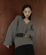 フード付きニットプルオーバー