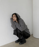 フード付きニットプルオーバー