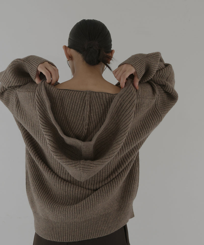 フード付きニットプルオーバー