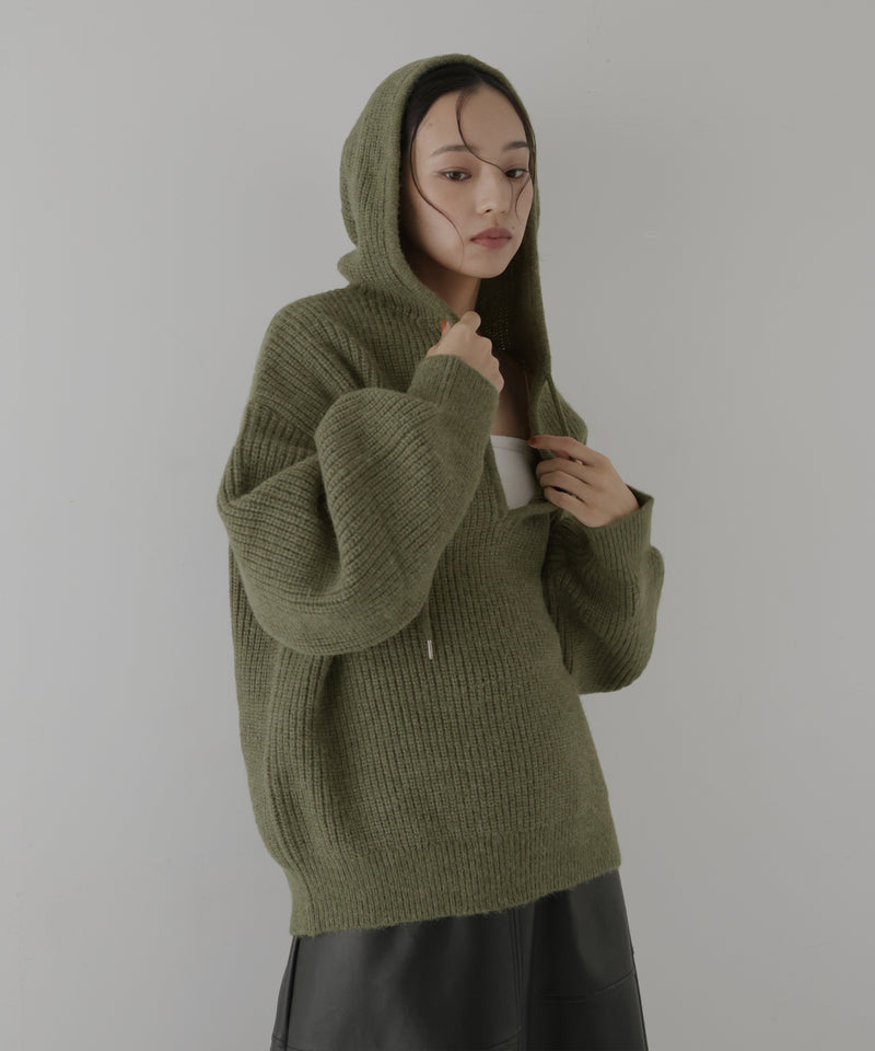 フード付きニットプルオーバー