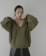 フード付きニットプルオーバー