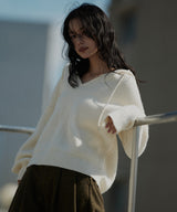 フード付きニットプルオーバー