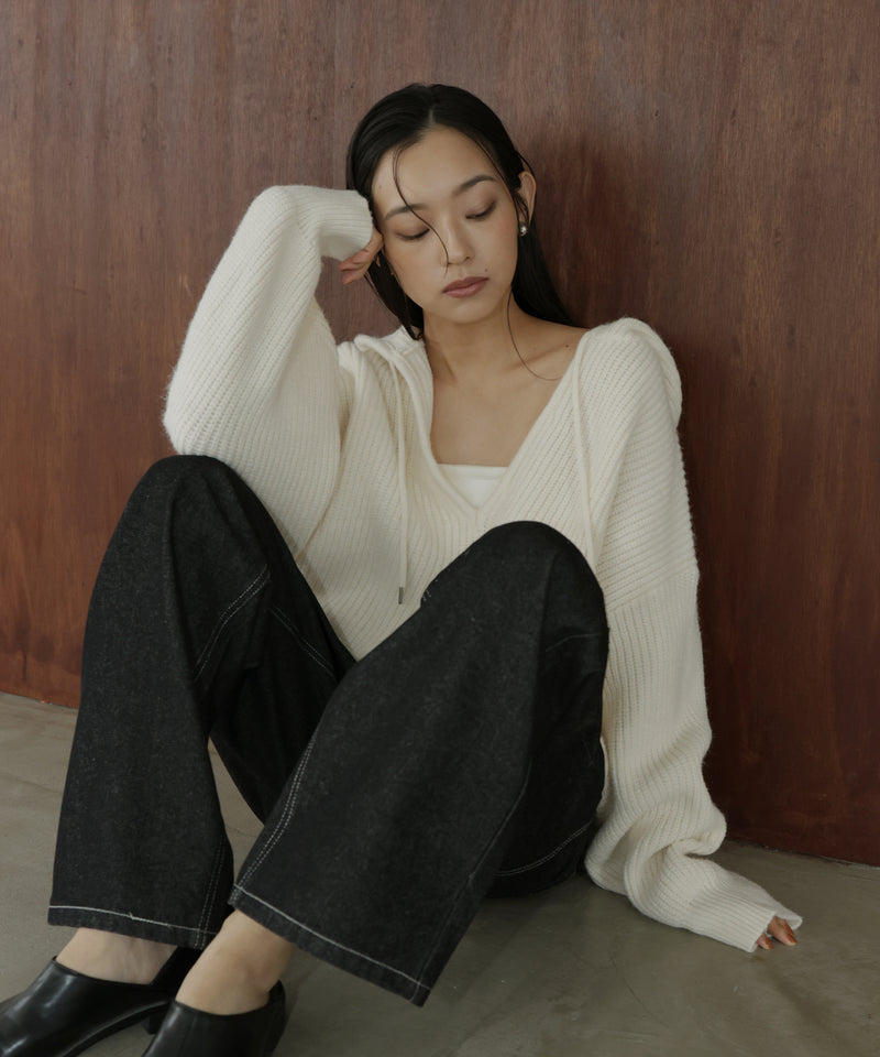 フード付きニットプルオーバー