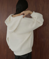 フード付きニットプルオーバー