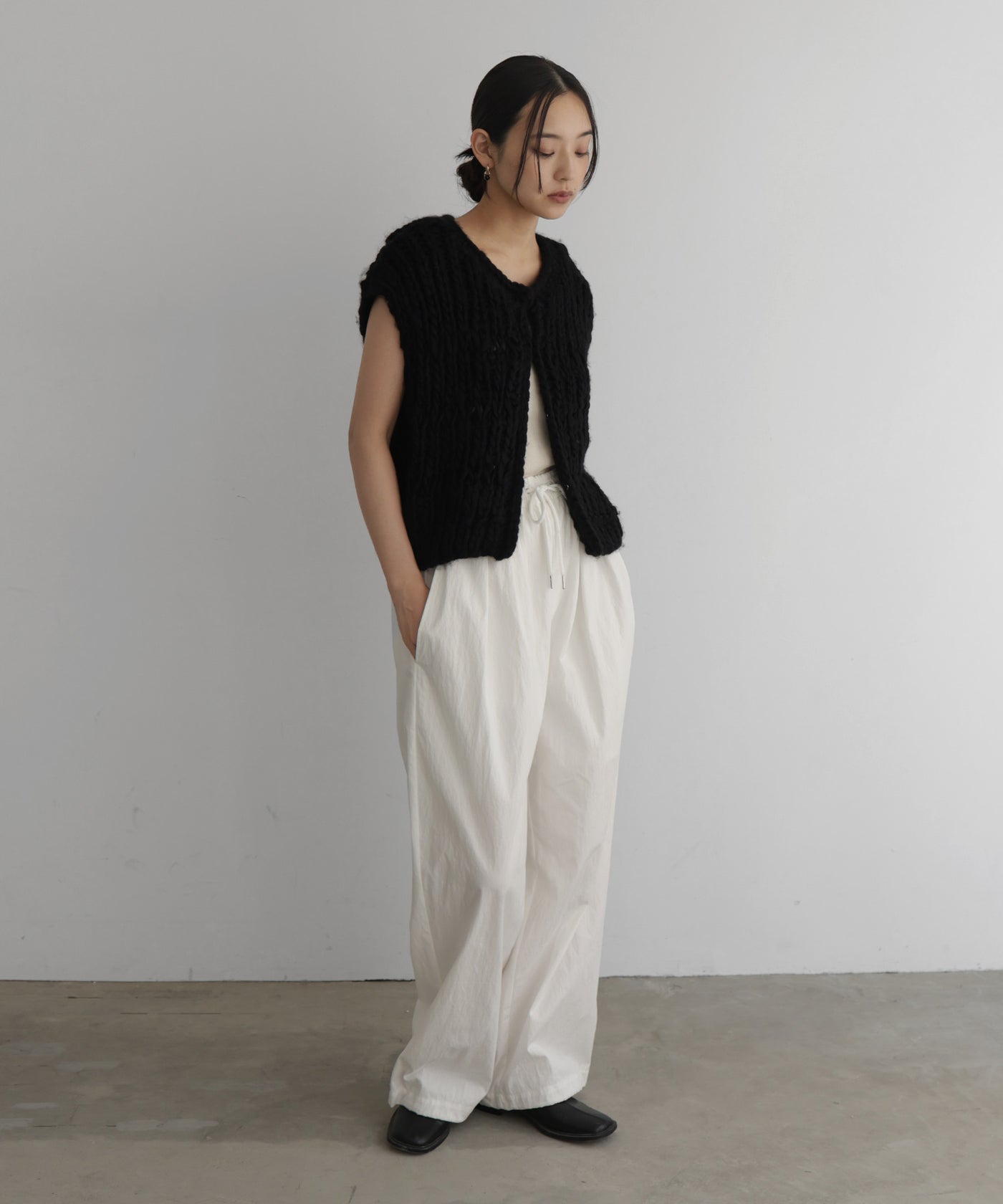 ハンドニットロービングベスト ニットベスト トップス アイボリー ESICA ハンドニットロービングベスト ニットベスト トップス アイボリー ESICA