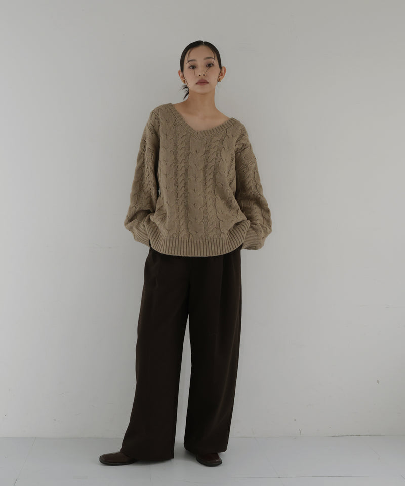 ケーブルVネックニットプルオーバー