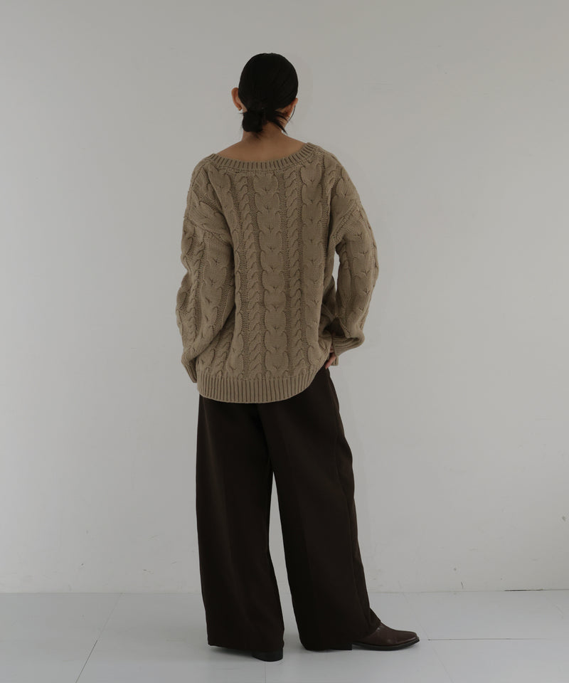 ケーブルVネックニットプルオーバー