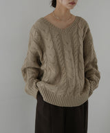 ケーブルVネックニットプルオーバー