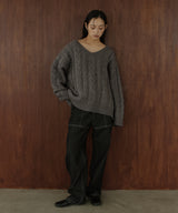 ケーブルVネックニットプルオーバー