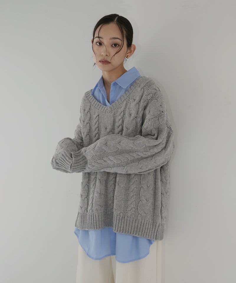 ケーブルVネックニットプルオーバー