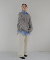 ケーブルVネックニットプルオーバー