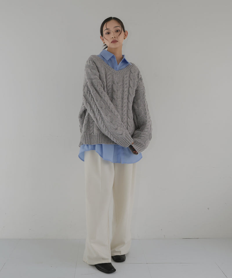 ケーブルVネックニットプルオーバー