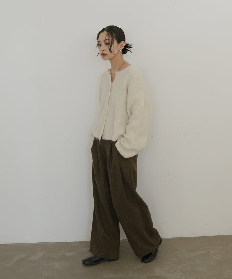 ブークレクルーネックカーディガン