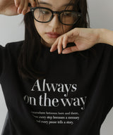 フロントロゴプリントTシャツ
