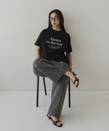 フロントロゴプリントTシャツ