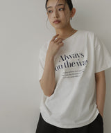 フロントロゴプリントTシャツ