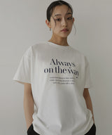 フロントロゴプリントTシャツ