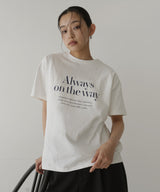 フロントロゴプリントTシャツ