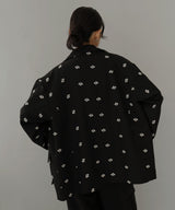 フラワー刺繍テーラードジャケット