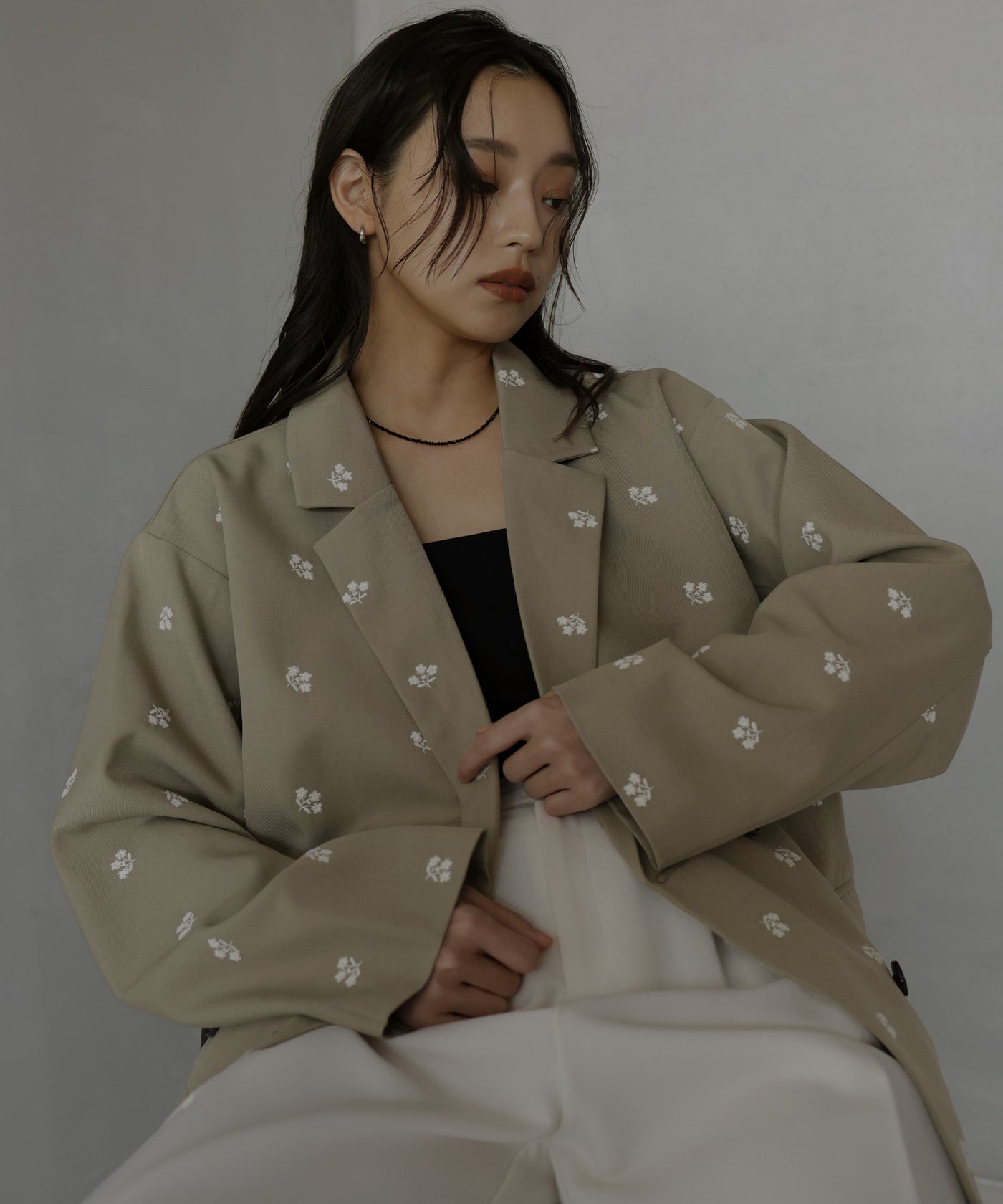 フラワー刺繍テーラードジャケット – hellam