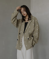 フラワー刺繍テーラードジャケット