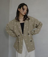 フラワー刺繍テーラードジャケット