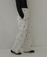 配色刺繍イージーパンツ