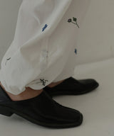 配色刺繍イージーパンツ