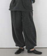 【10月中旬予約商品】フリースパイピングイージーパンツ