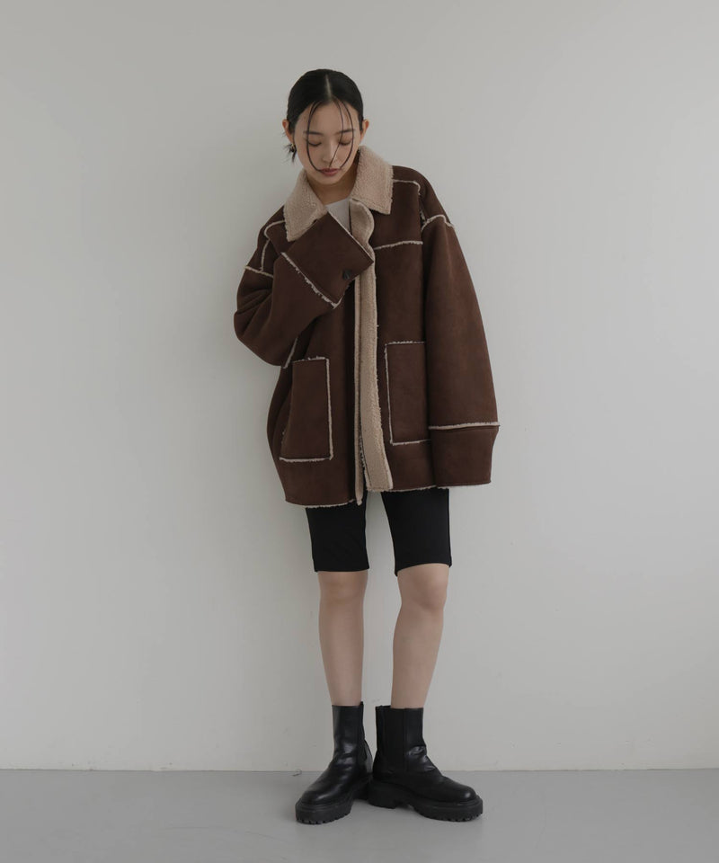 ムートンボアリバーシブルコート