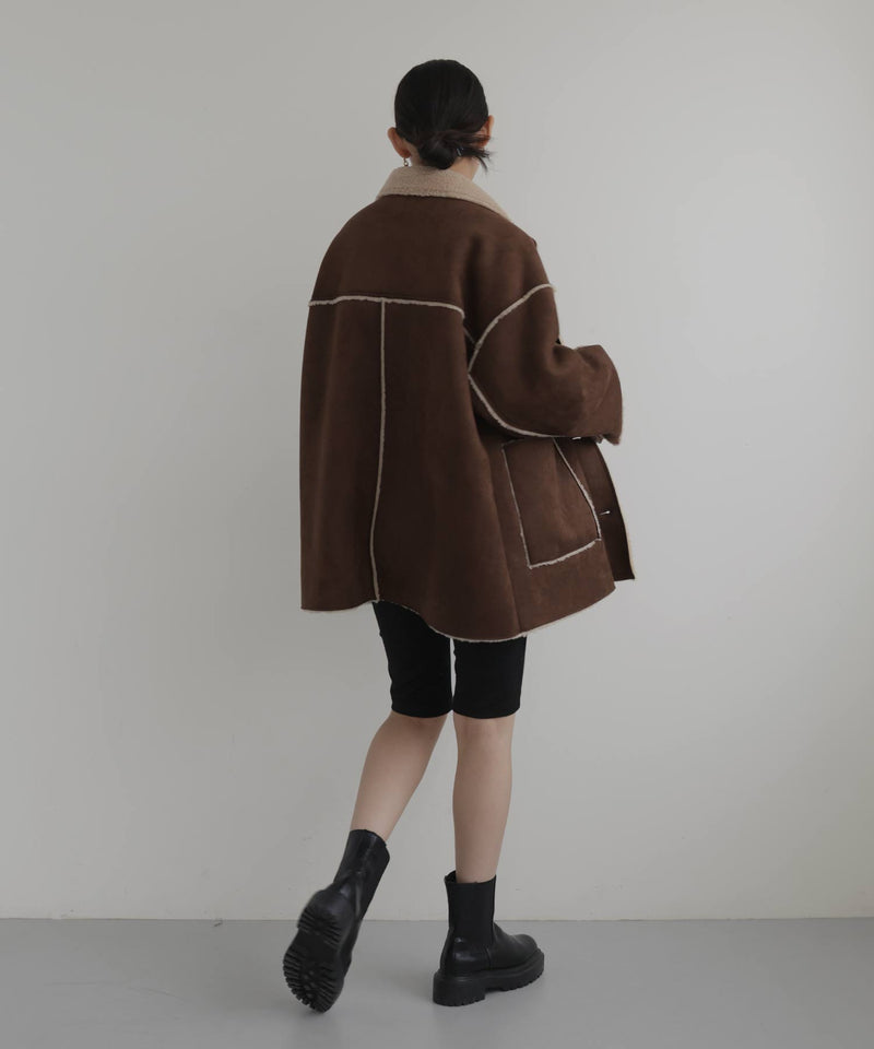 ムートンボアリバーシブルコート