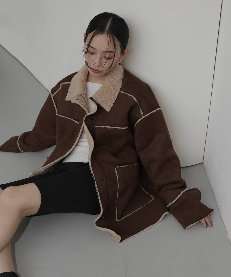 ムートンボアリバーシブルコート