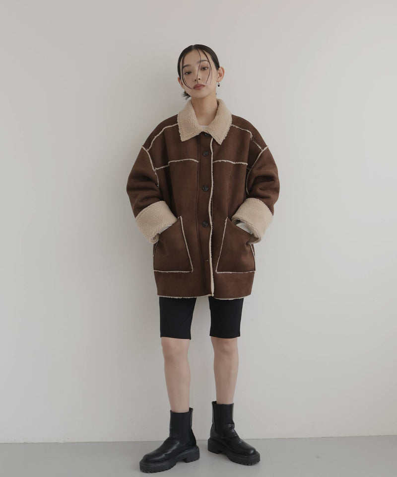 ムートンボアリバーシブルコート