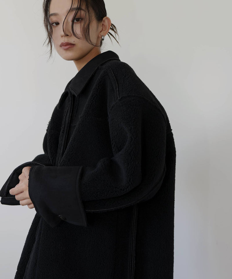 ムートンボアリバーシブルコート