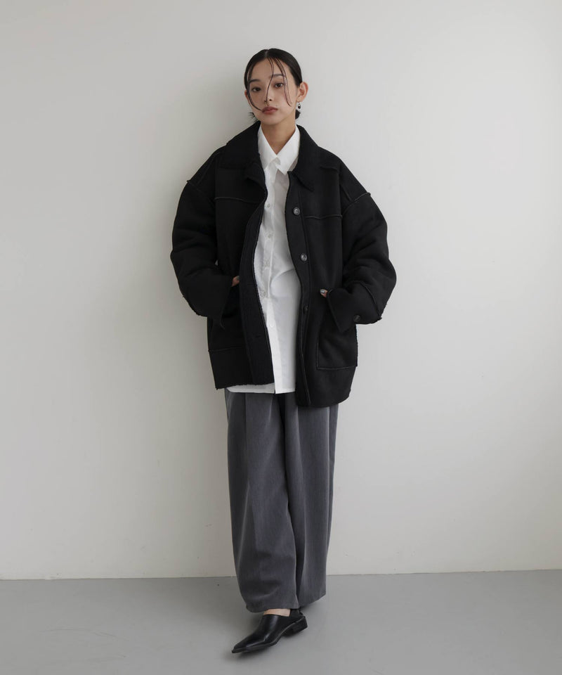 ムートンボアリバーシブルコート