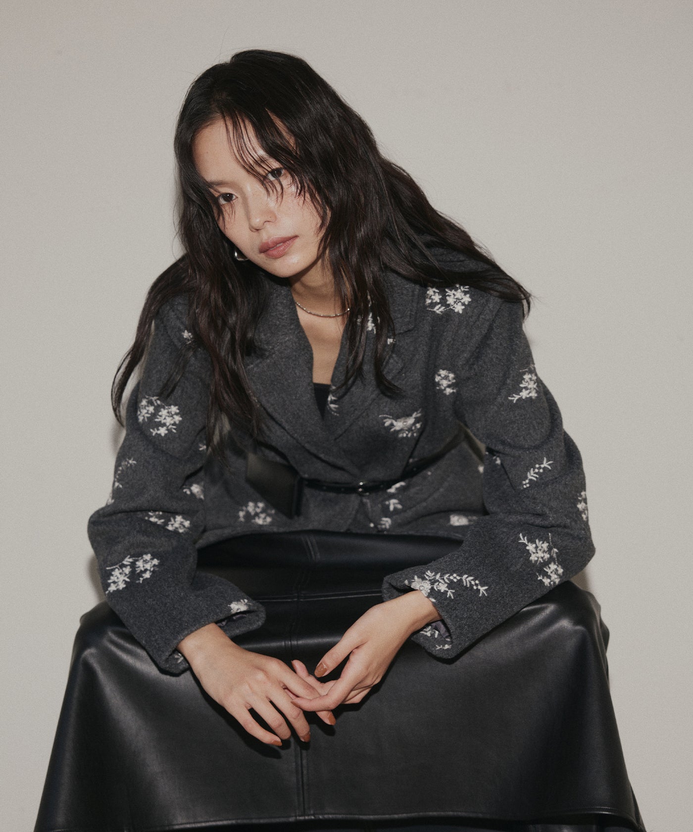 フラワーエンブロイダリーテーラードジャケット – hellam